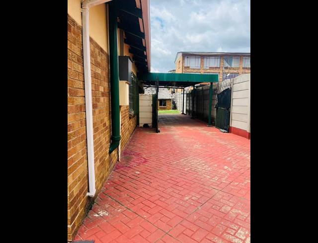 6 BEDROOM HOUSE FOR SALE IN TEDSTONEVILLE